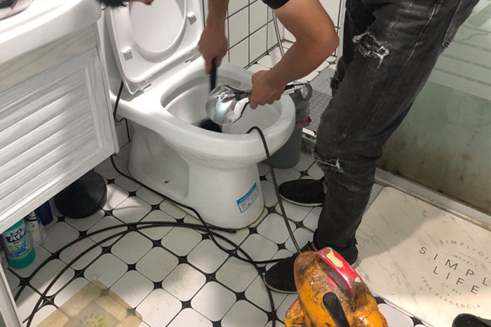 曲水疏通下水道